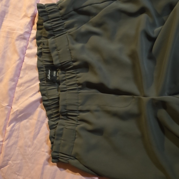 Dress pants - Picture 3 of 4